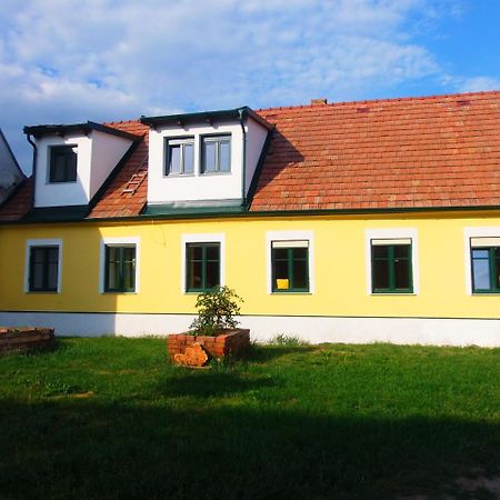 Gaestehaus Weinviertel - Niederoesterreich Siebenhirten Extérieur photo