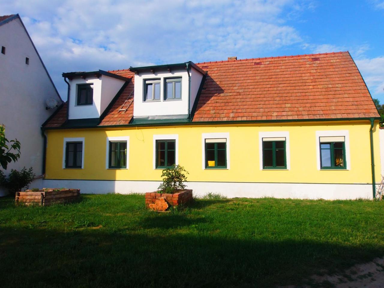 Gaestehaus Weinviertel - Niederoesterreich Siebenhirten Extérieur photo